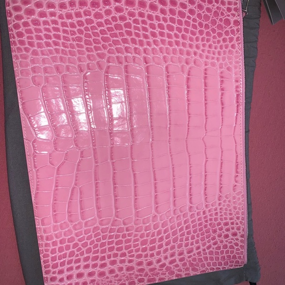 Balenciaga Pink Croc-Embossed Clutch - Picture 4 of 4